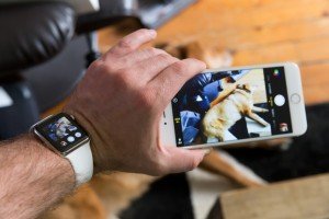 Se iPhonebildene hos Apple Watch