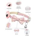 Apple AirTag silikoneetui med kæledyrshalsbånd og sløjfe i margueritmønster - pink