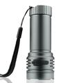 EverActive FL-3300R Luminator genopladelig LED-lommelygte - 3300 lumen