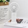HL007 Mini håndholdt ventilator med 3 hastigheder - hvid