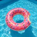 Oppustelig svømmering / svømmebøje til stranden og poolen - lyserød donut