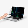 MacBook Pro 14" 2021/2025 Spigen SafeView magnetisk skærmbeskytter til privatlivets fred