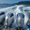 Skruemuffer til skylning af påhængsmotorer til vedligeholdelse af bådmotorer