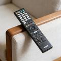RM-ED049 Erstatningsfjernbetjening til Sony-tv - sort