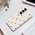 Samsung Galaxy A57 Slim TPU-cover med hjertemønster - Beige / sort
