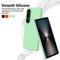 Sony Xperia 1 VII Flydende silikone cover med håndrem - grøn