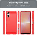 Sony Xperia 5 V Børstet TPU Cover - Karbonfiber - Rød