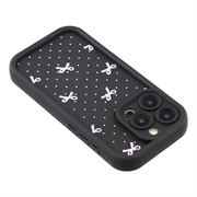 iPhone 15 Pro Max Stilfuldt stødsikkert TPU cover med forhøjede kanter - Sort / Prikket sløjfe