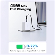 Ugreen X524 45W GaN USB-C-vægoplader med USB-C-kabel - hvid