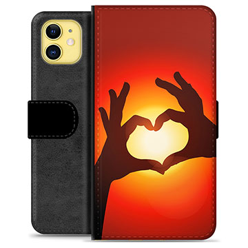 iPhone 11 Premium Flip Cover med Pung - Hjertesilhuet