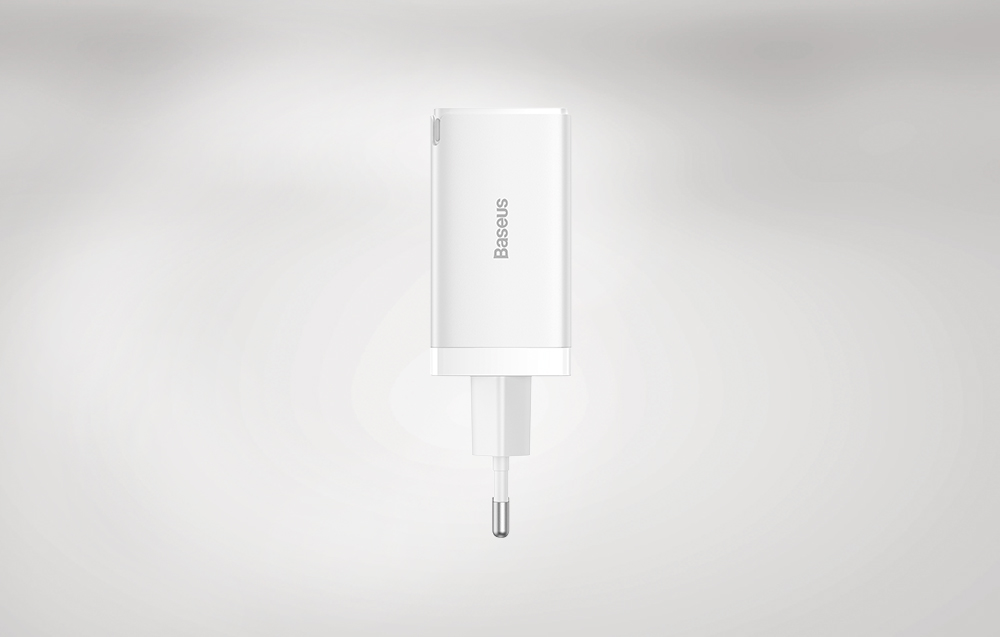 Baseus GaN5 Pro 65W vægoplader - 2xUSB-C, USB-A - hvid